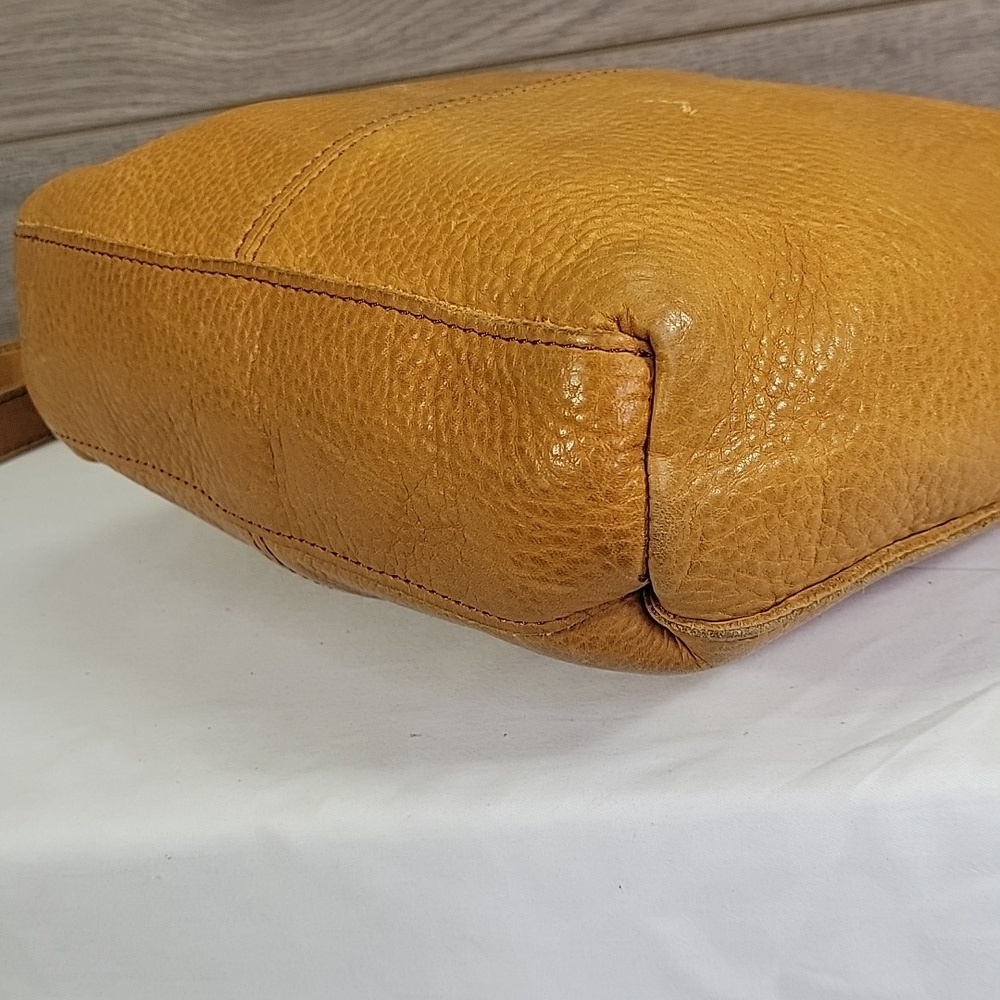 Duluth Trading Brown Pebble Leather Shoulder Bag - Picture 8 of 14